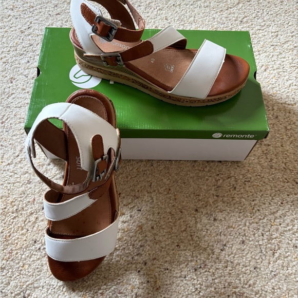 Remonte Shoes - Remonte White and Brown Women's Sandals